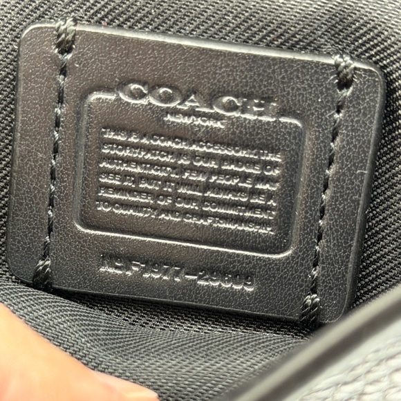 Coach Triple Wristlet - Picture 10 of 12